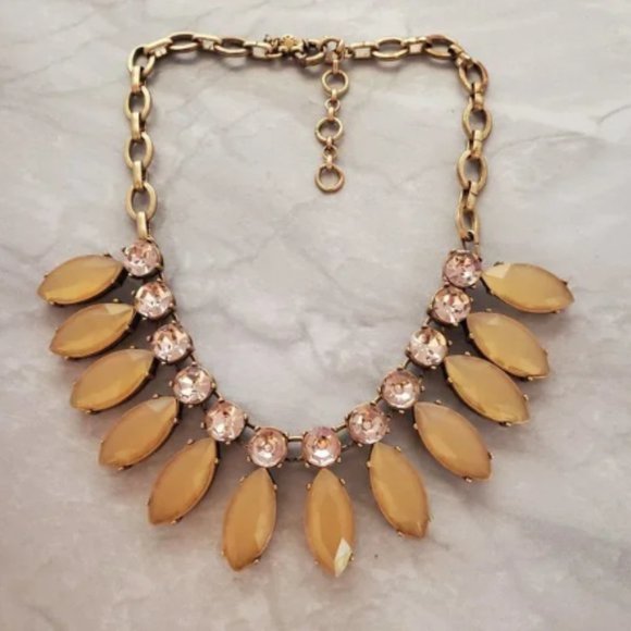 ✨ J.Crew Large Jumbo Rhinestone Crystals Pink Taupe Statement Necklace ✨ - Picture 1 of 1